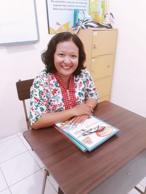 Ms. Purwi - Sahabat Makola